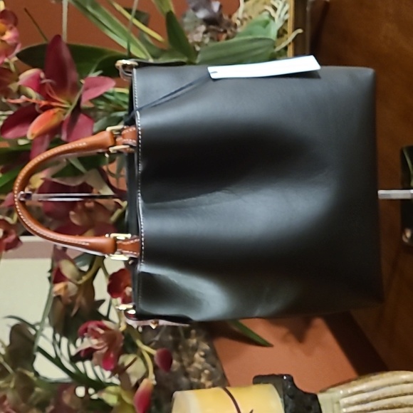 Dooney & Bourke Small Penrose Barlow Satchel, 9.5"Hx5"Wx10"L, Italian Leather - Picture 2 of 13